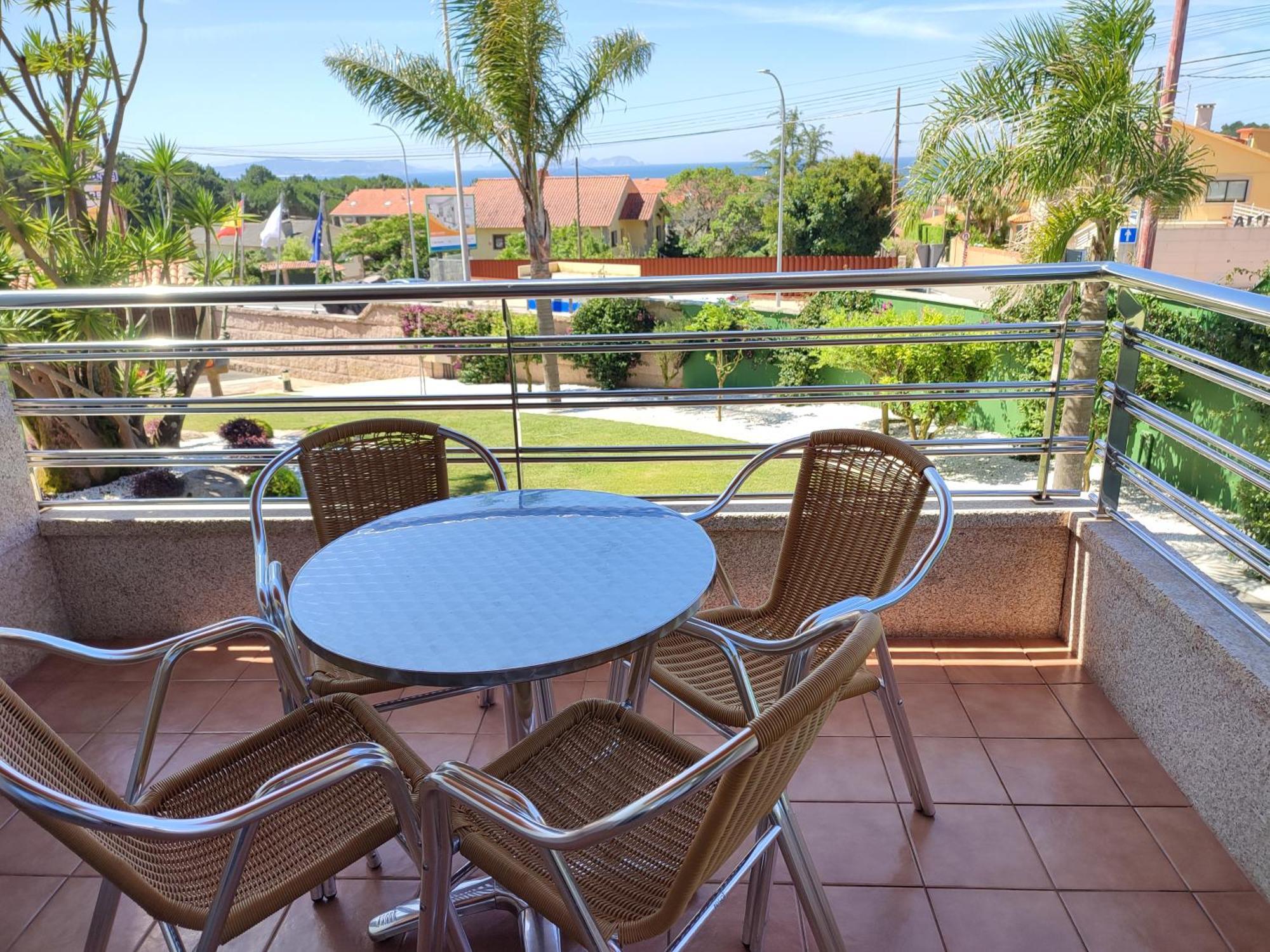 Apartamentos Marsil Монтальво Экстерьер фото